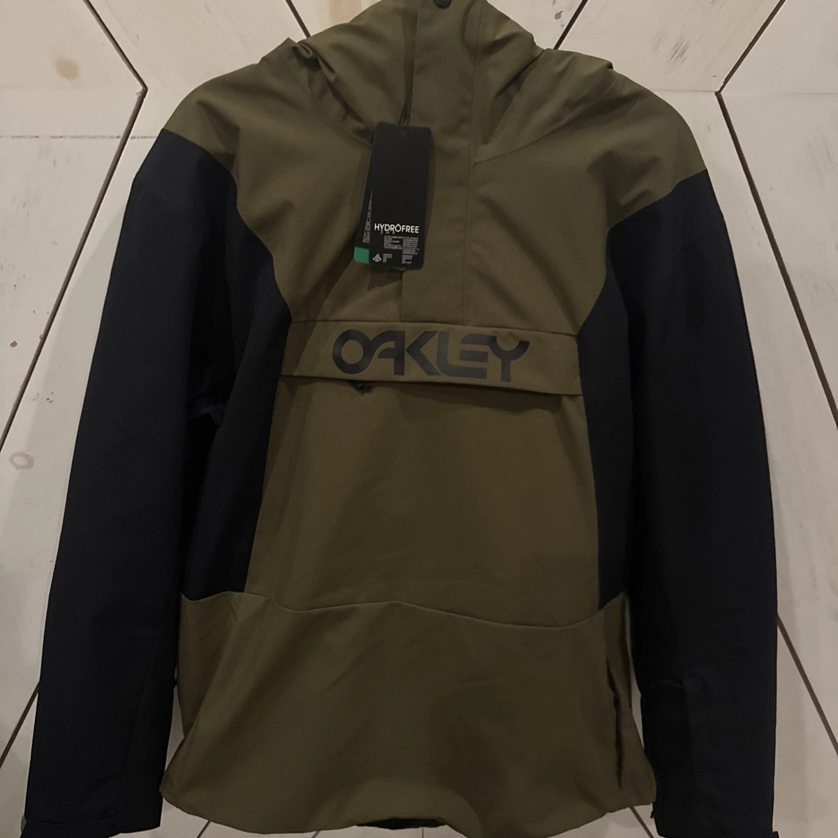 Oakley Size L Green Winter Sports Clothing for sale | eBay