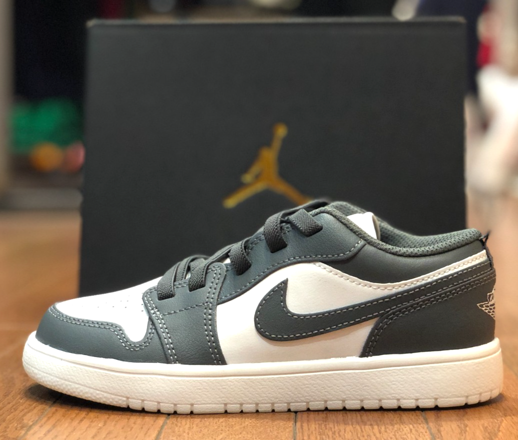 NEW* Pre-School KIDS NIKE AIR JORDAN 1 Low (PS) Iron Grey/White