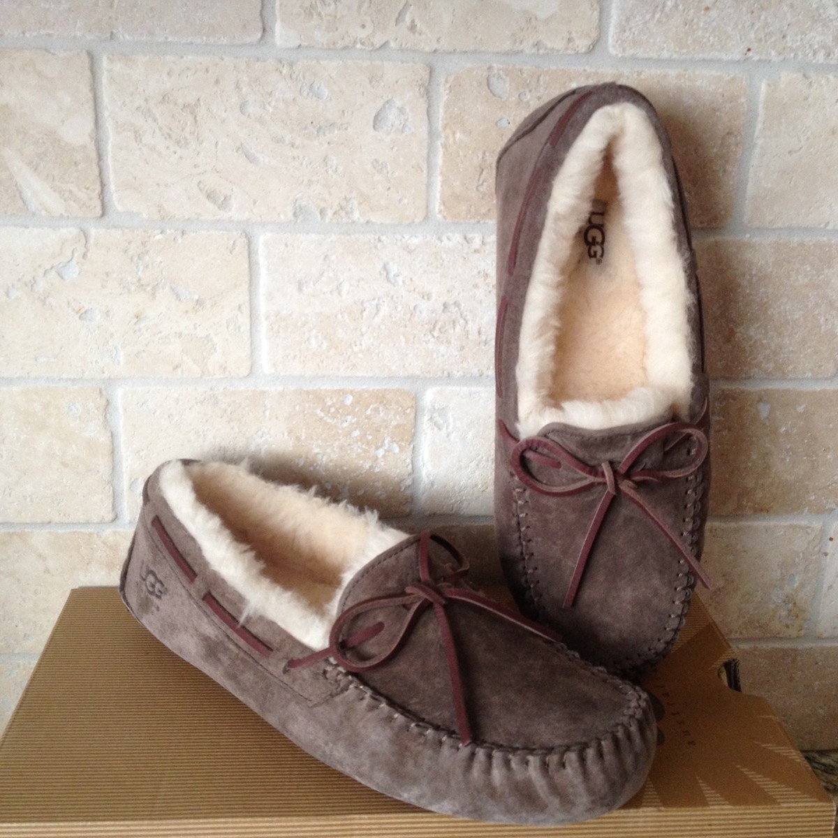 UGG Dakota Espresso Brown Slippers Moccasins Suede Sheepskin Shoes