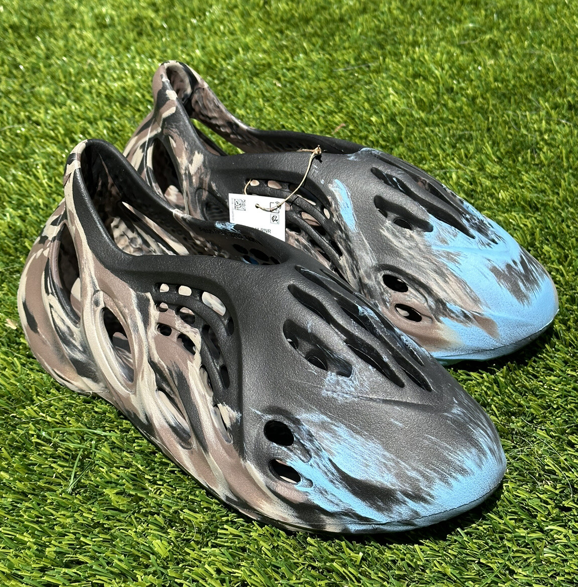 Adidas Yeezy Foam RNR - MX Cinder - 12 - ID4126 - AUTHENTIC RNNR