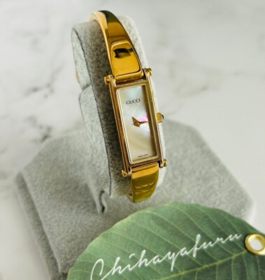 GUCCI 1500L Watch Gold Square Dial Swiss Rectangle Shell Vintage