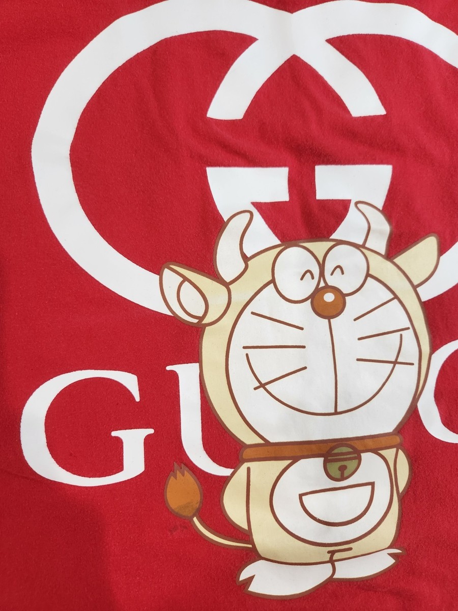GUCCI x Doraemon Anime Badge T-Shirt Unisex Size Small Rare Red