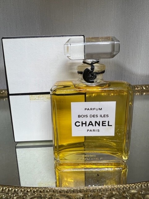 Chanel Bois des Iles extrait (pure parfum) 14 ml. Vintage 1980s