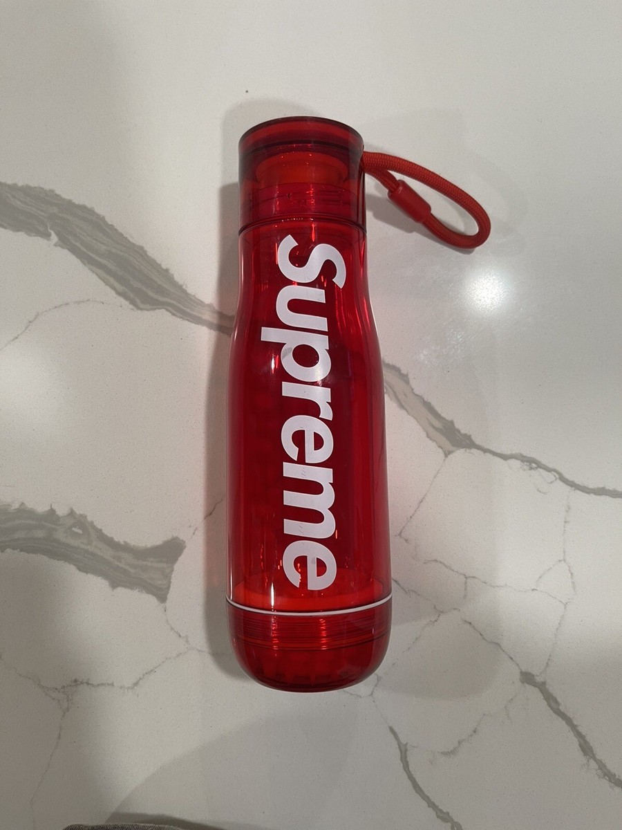 Supreme/Zoku Glass Core 16 Oz. Water Bottle Red S/S 2021 Brand New