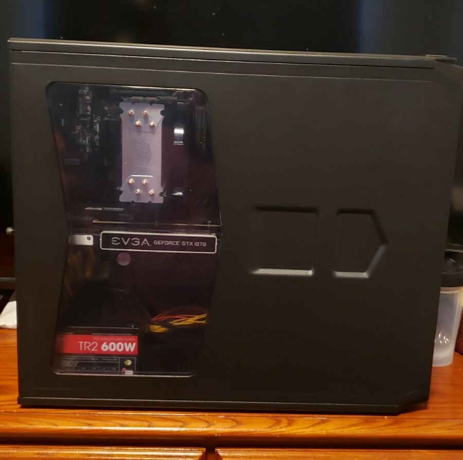 Gaming Desktop i7-6700K 4.00GHz Nvidia GTX 1070 16GB DDR4 3000MHz