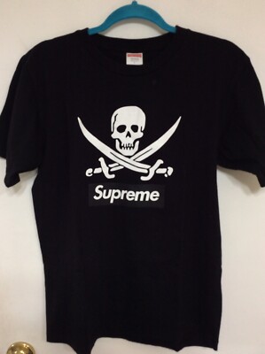 Supreme X Neighborhood Box Logo Pirate Skull Flag Rebel Without A