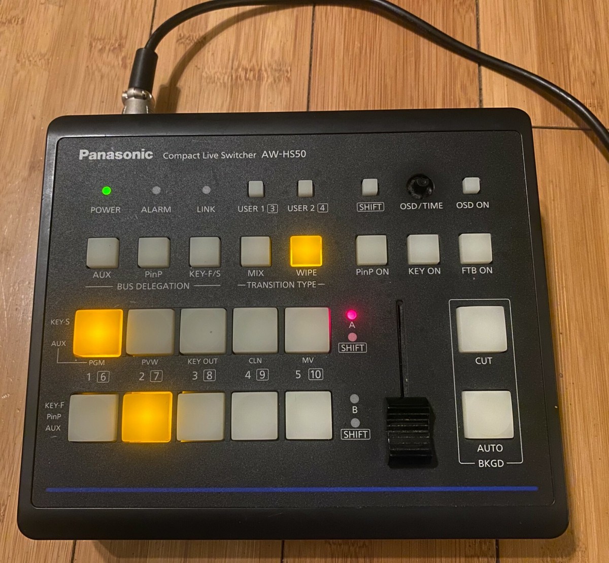 Panasonic パナソニックAW-HS50N コンパクトライブスイッチャー AW