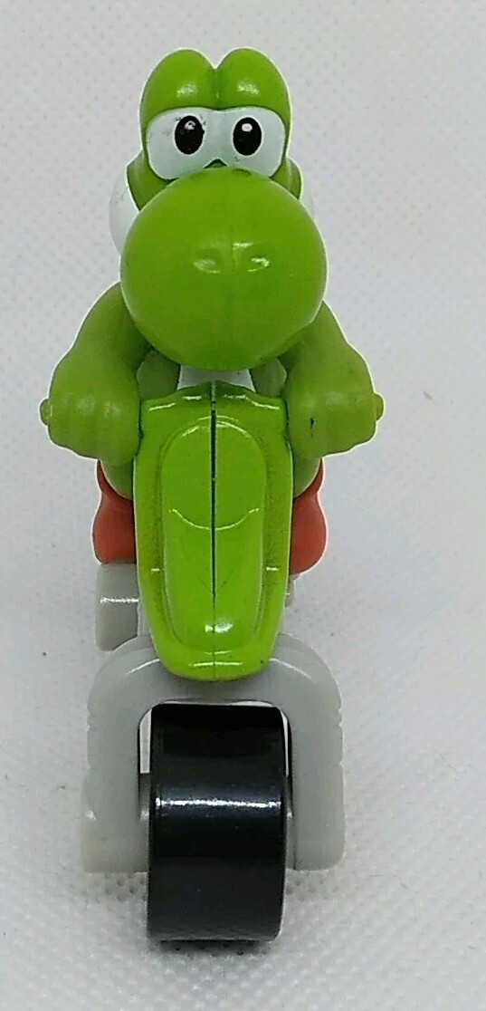 2022 Nintendo Yoshi Super Mario Motorcycle Bike Plastic Toy Figure