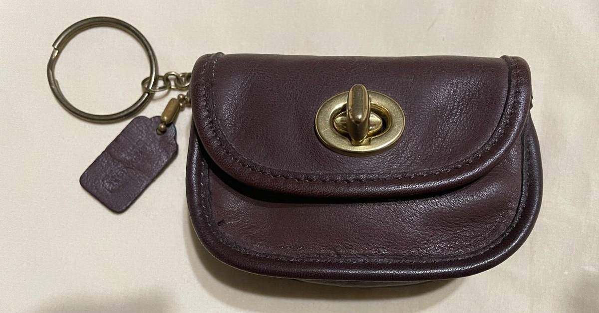 RARE!!! DARK BROWN COACH VINTAGE MINI CITY KEY FOB LEATHER COIN