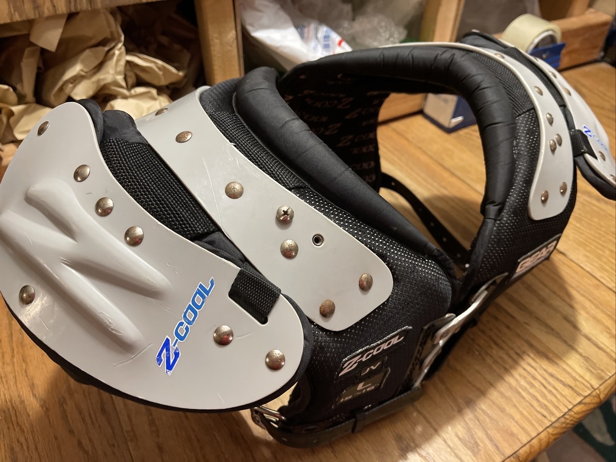 Gear Pro Tec Z-Cool JV L 15”-16” Football Shoulder Pads w/Back