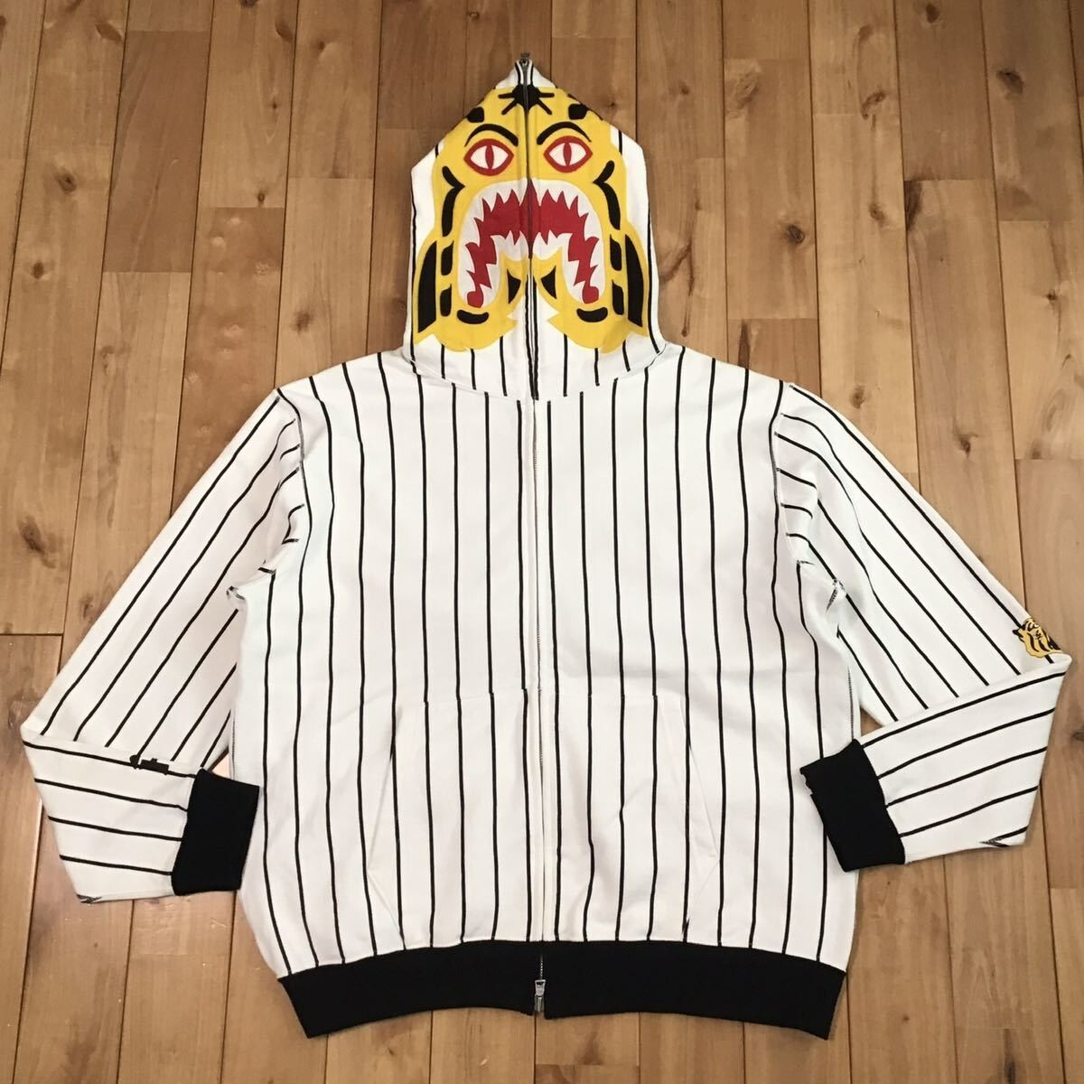 BAPE JAPAN limited Hanshin Tigers Tiger full zip hoodie A Bathing