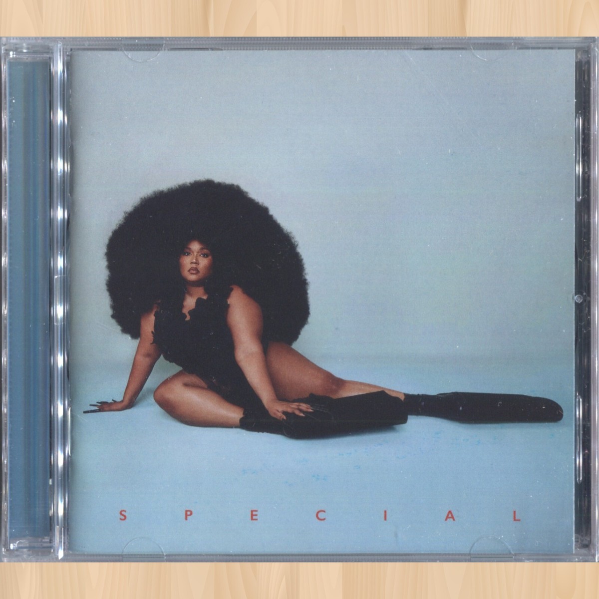 ALTERNATE COVER---- LIZZO Special EXCLUSIVE CD About Damn Time 2