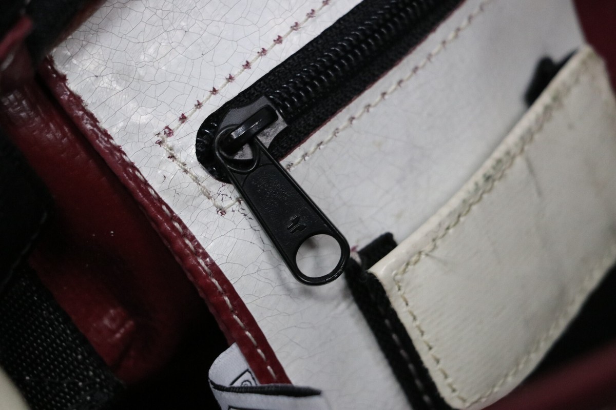 FREITAG F74 BOB Vintage White/Burgundy Used Pvc Crossbody Tote bag