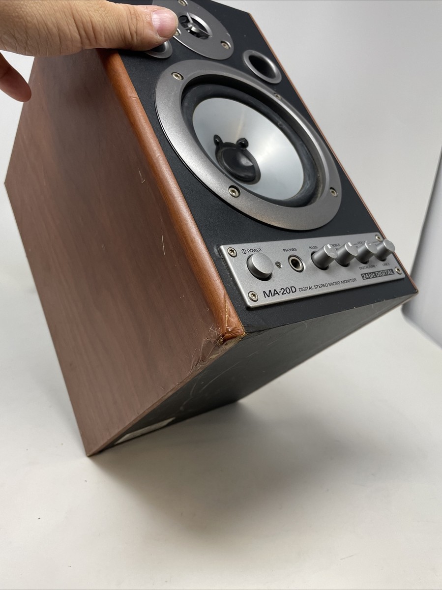 Roland EDIROL MA-20D Stereo Micro Monitor Powered Speaker Tested