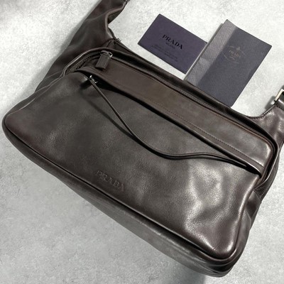 み*こ様 PRADA sport archive shoulder bag メッ み*こ様 PRADA sport