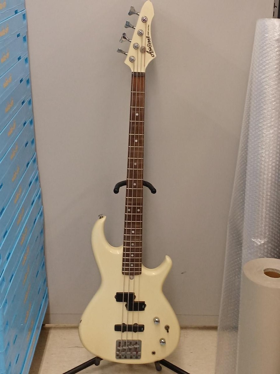 Aria Pro II Deluxe RSB Series White Made in Japan Electric Bass