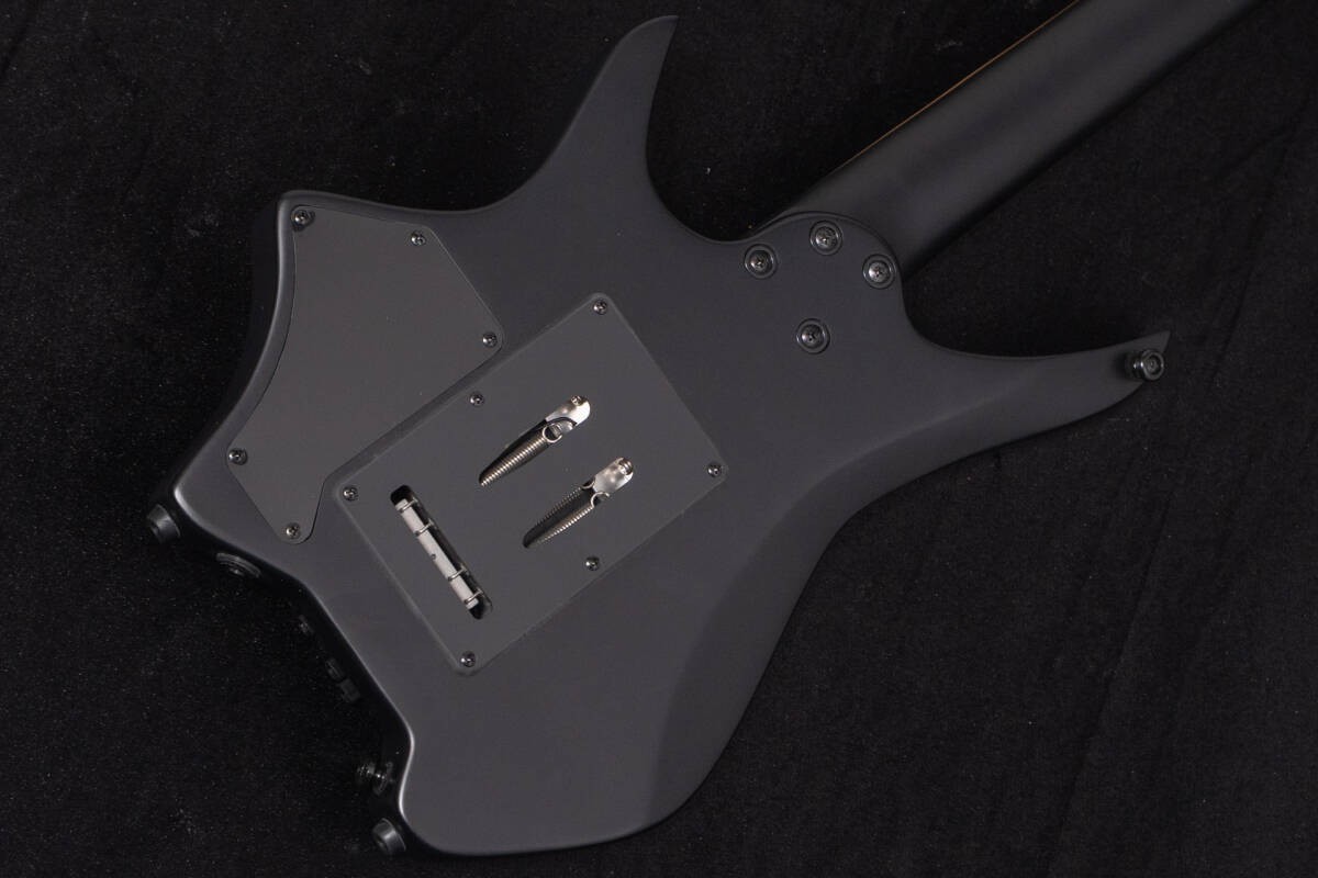 Electric Guitar HEX N500P Model Roasted Maple Black Headless with