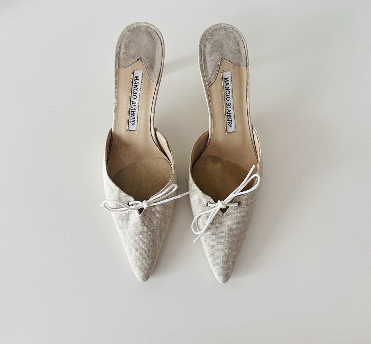 Manolo Blahnik Vintage Beige Linen Pointed Toe Mules With A White