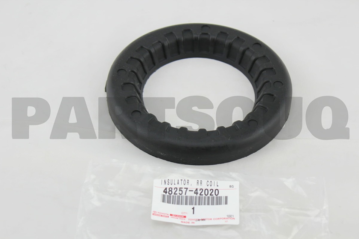 4825742020 Genuine Toyota INSULATOR, REAR COIL SPRING, UPPER, RH