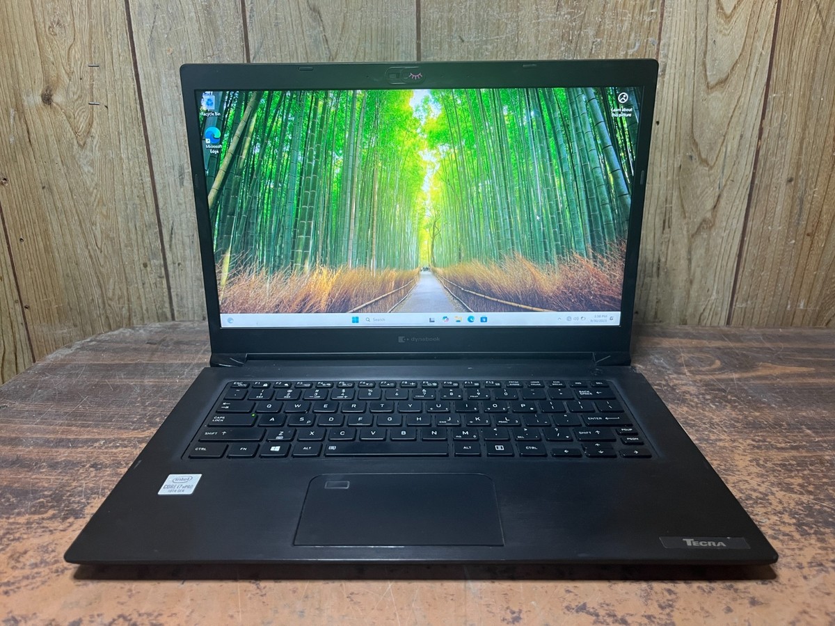 777 東芝 Dynabook T85/CB i7-7500U 8GB 256 東芝、新CPU搭載で駆動