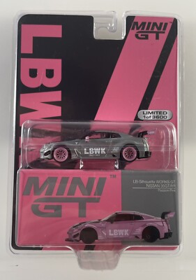 Mini GT LB-Silhouette WORKS GT NISSAN 35GT-RR Passion Pink 1/64