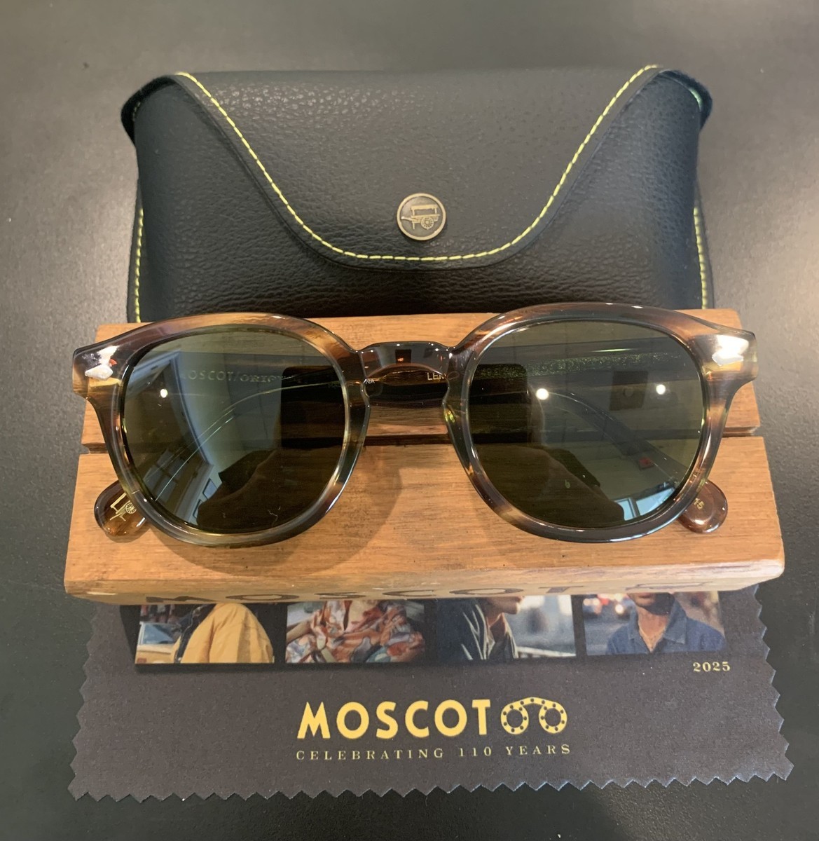 MOSCOT ORIGINALS NYC LEMTOSH BAMBOO 46mm Sunglass with Green