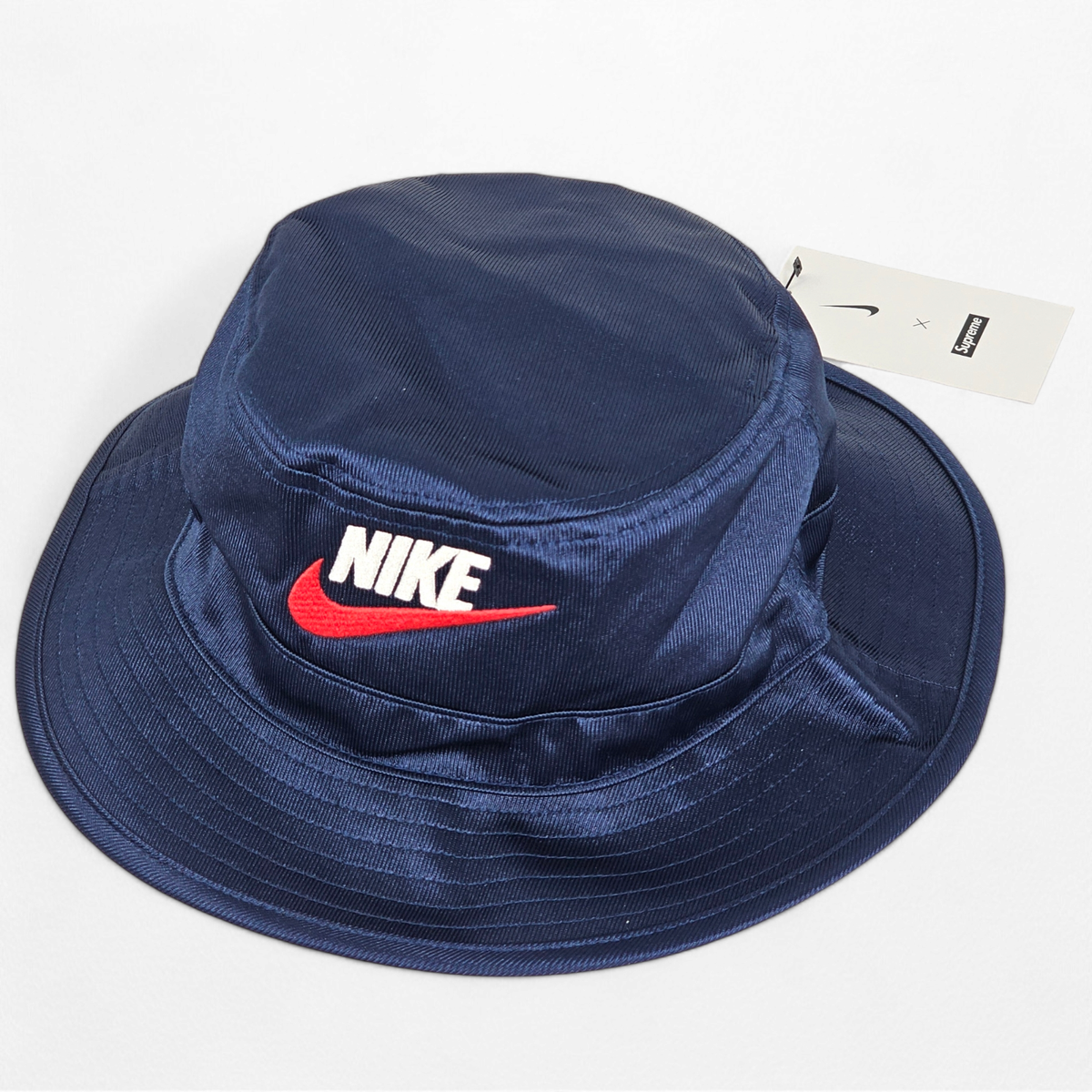 Supreme Nike Dazzle Crusher NWT Bucket Hat Navy Blue S/M Logo SS24