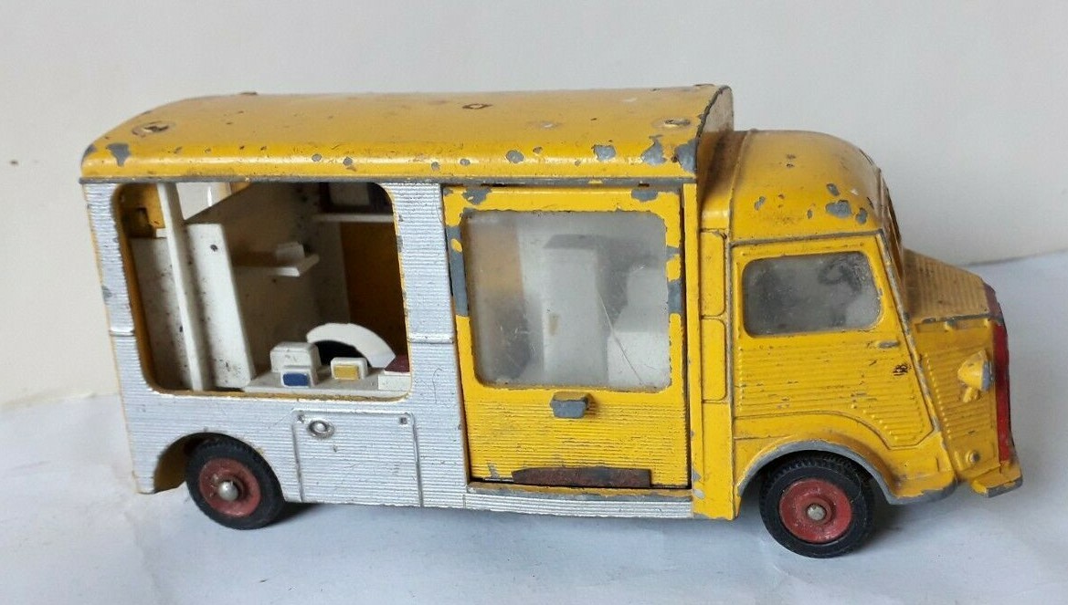 Dinky 587, Citroen 1200KG Phillips Van - Free Price Guide & Review