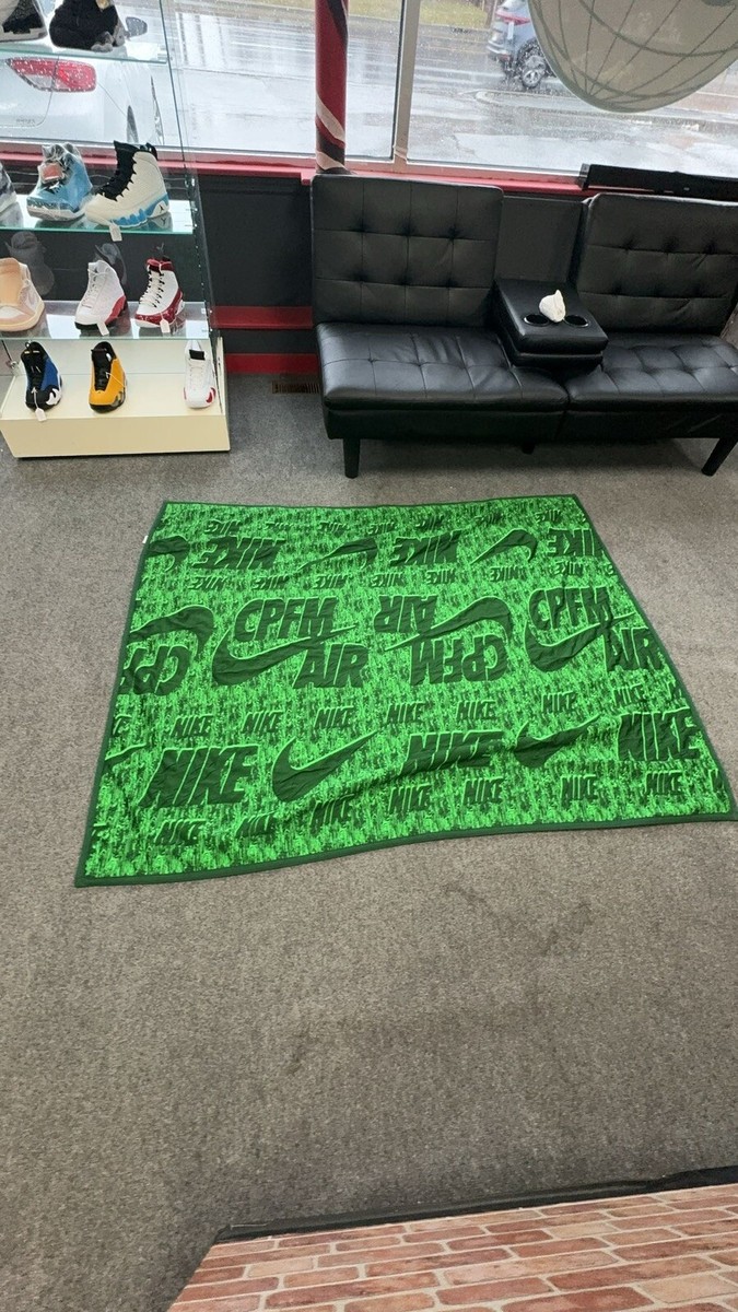 ✓🔥Nike x Cactus Plant Flea Market Graphic Blanket Grass Green