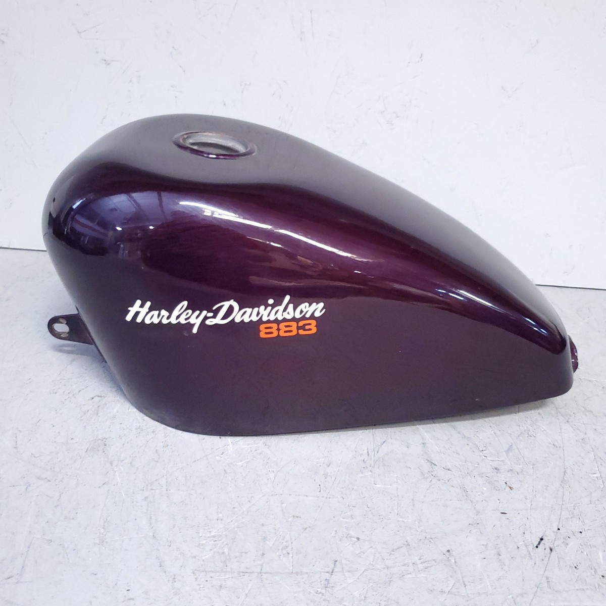 Harley-Davidson XL Sportster 883 Fuel Tank Peanut Wineberry 61023