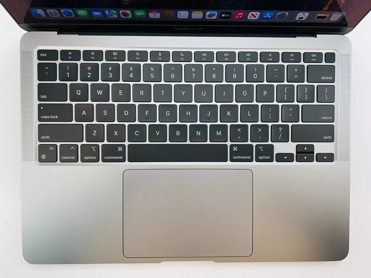 Apple 2020 MacBook Air M1 3.2GHz (7-Core GPU) 16GB RAM 256GB SSD