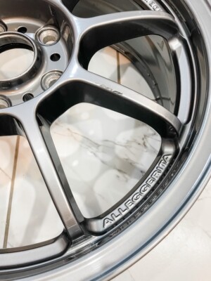 OZ Racing Alleggerita HLT Dark Gunmetal Alloy Wheel 17x7 ET49 2x