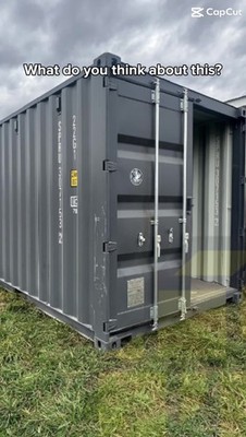READ DESCRIPTION • 20' & 40' SHIPPING CONTAINERS GUARANTEED
