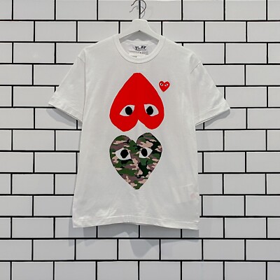 COMME DES GARCONS CDG PLAY CAMO WITH UPSIDE DOWN HEART TEE AZ-T248