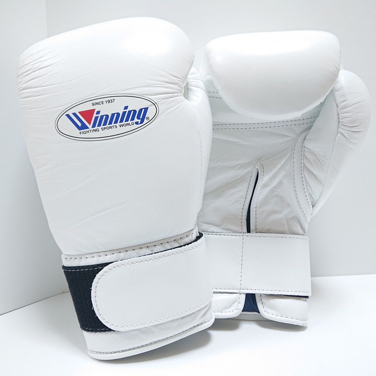 Winning Boxing Gloves 12oz White Magic Tape type MS-400B from