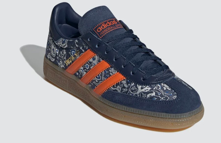 Adidas originals Women's HANDBALL SPEZIAL Sneakers navy orange GUM