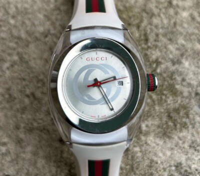 Gucci Sync XXL YA137102 White Rubber Band White Dial Unisex Women