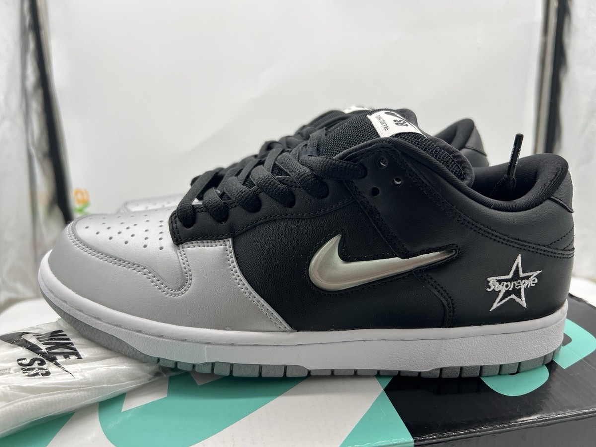 Nike SB Dunk Low Supreme Jewel Silver Size 10 New With Defects