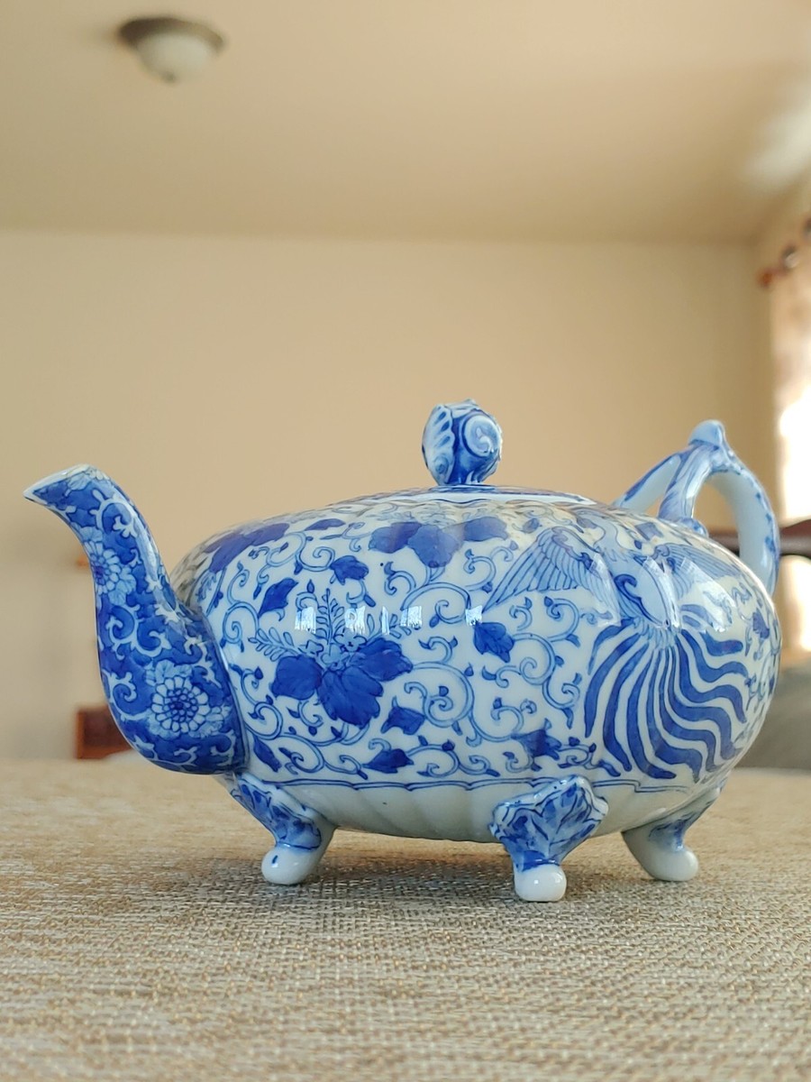 白云堂周兵制青花瓷凤凰形茶壶19th C Japanese Blue And White
