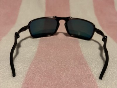 Oakley Badman Polarized Sunglasses OO6020-03 X Metal Dark Carbon