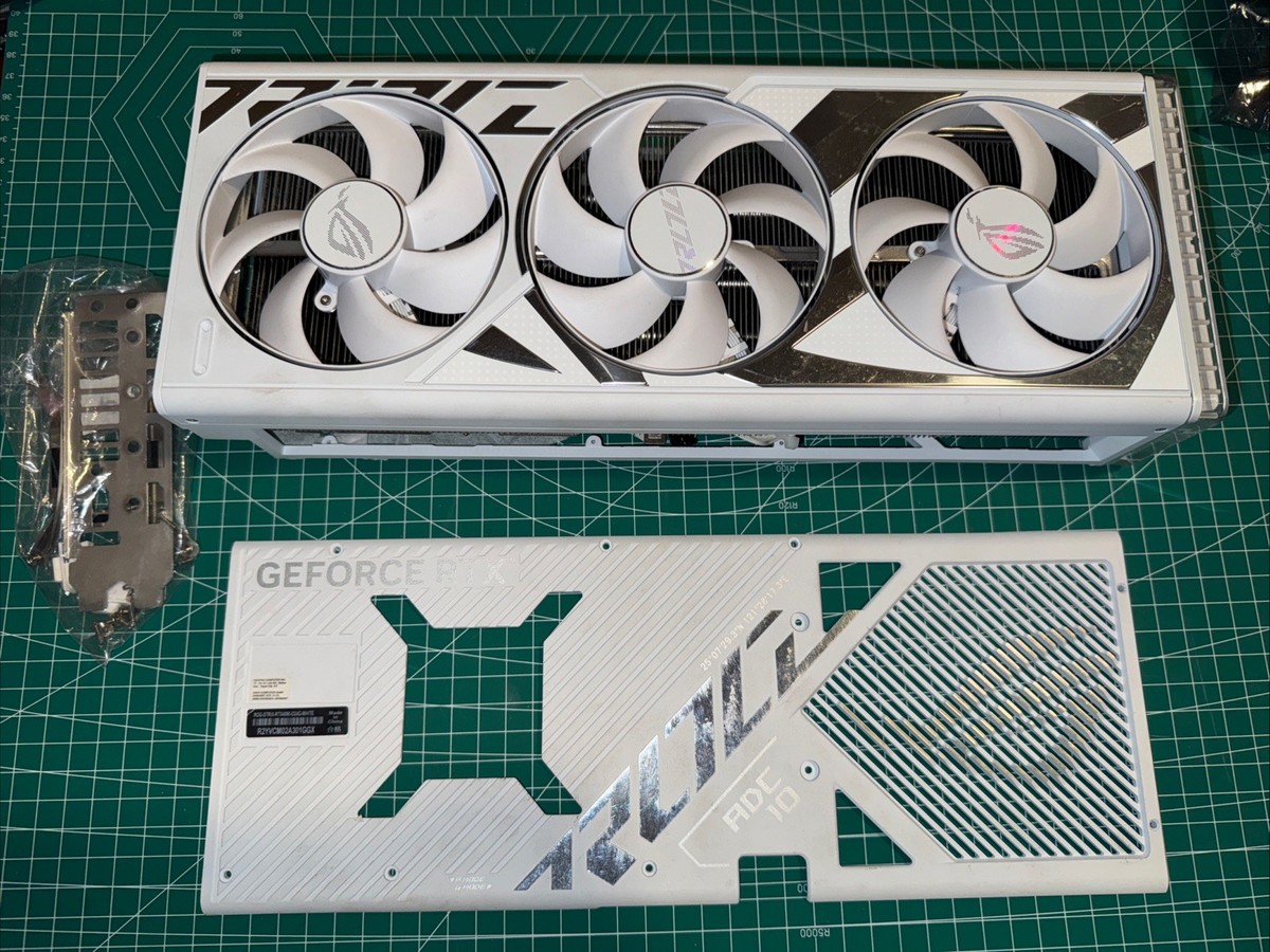 Cooler For ASUS RTX 4090 White ROG STRIX GPU (Cooler, Shroud