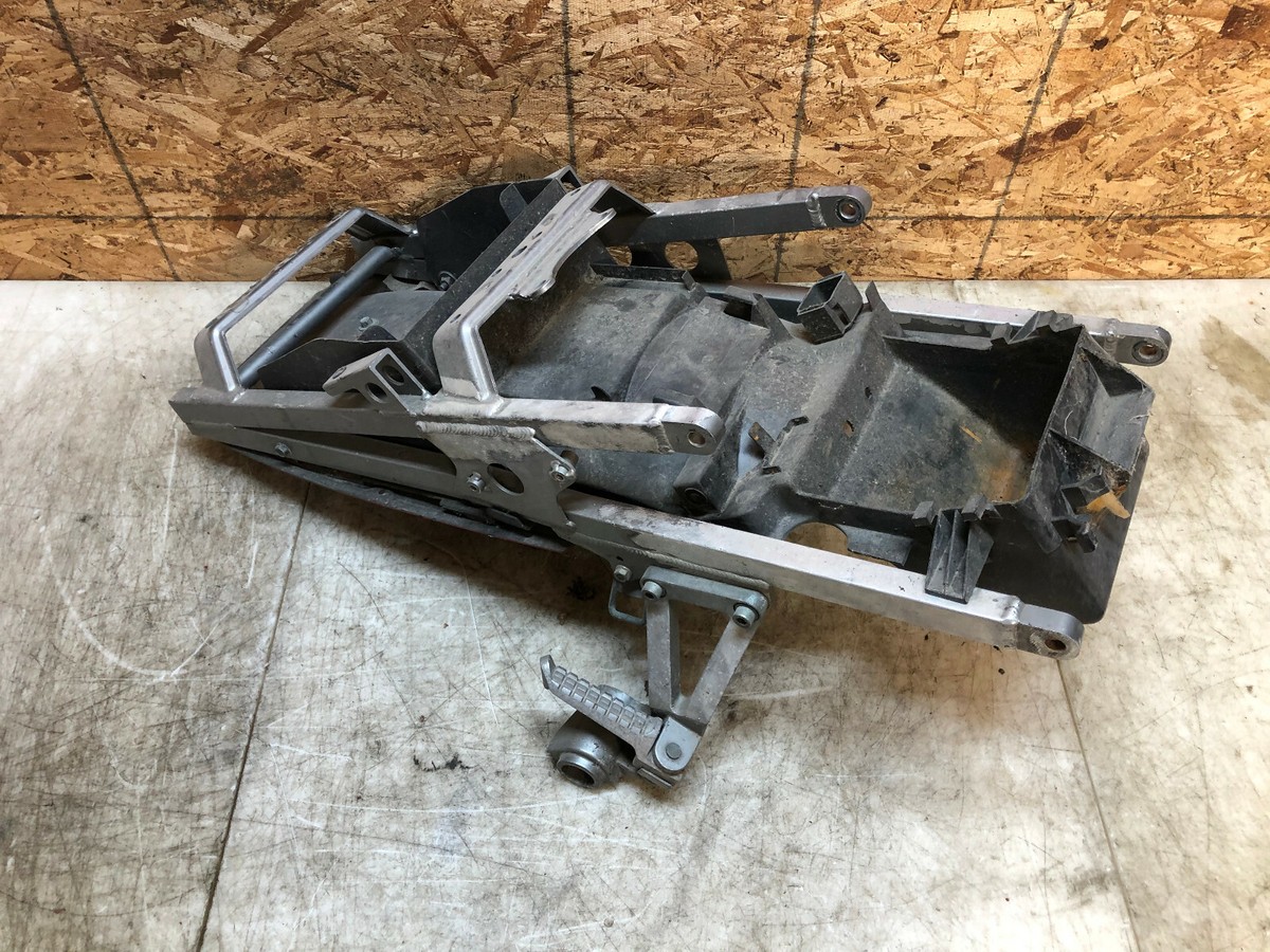 94 95 96 97 KAWASAKI NINJA ZX9-R ZX9R REAR SUBFRAME SUB FRAME BACK