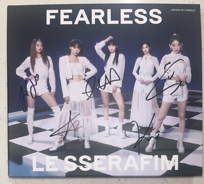 LE SSERAFIM [FEARLESS] All Member Autographed Signed Album Japan