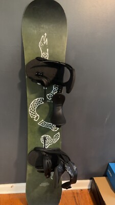 Burton Descendant Snowboard 155 And Burton Custom Bindings | eBay