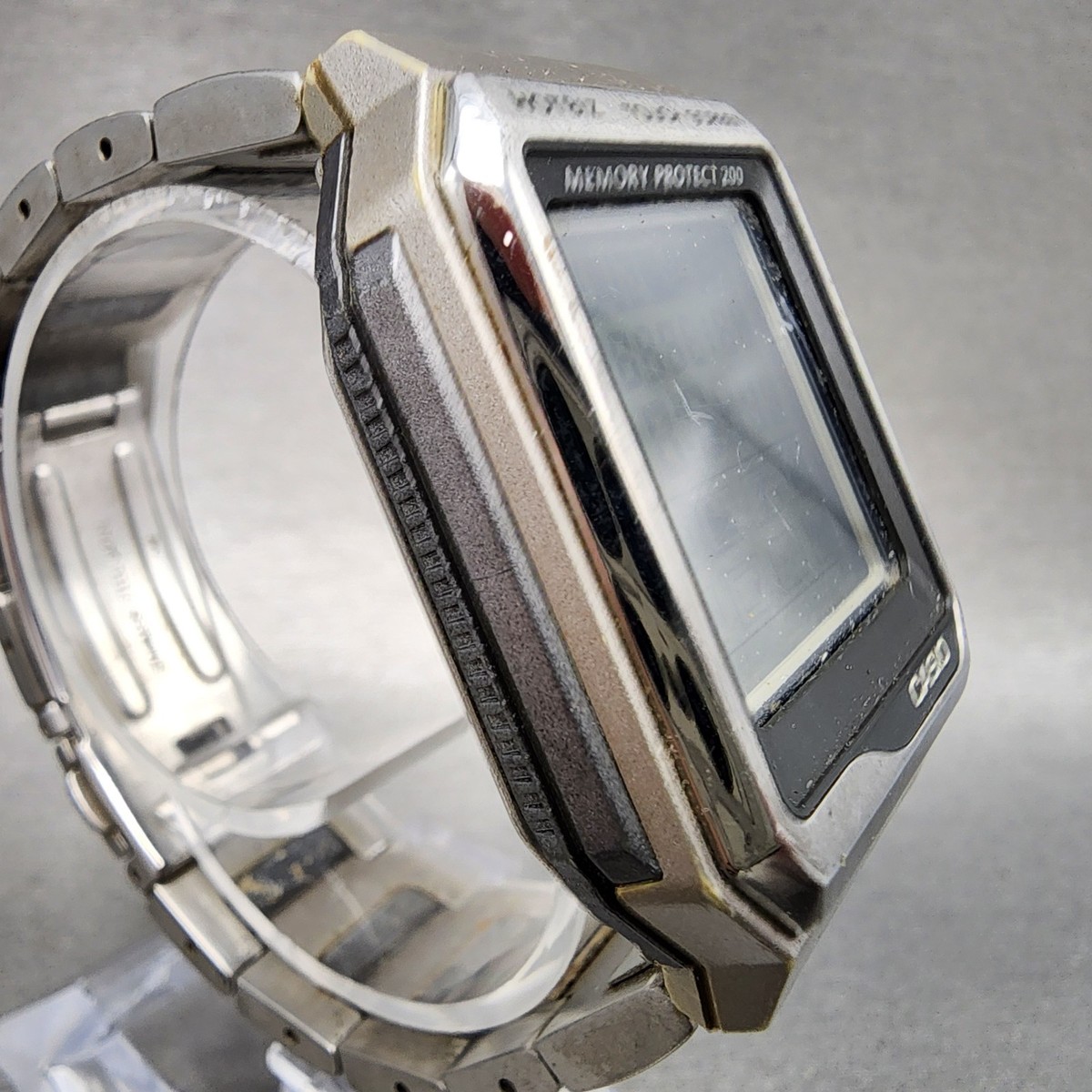Old Casio Data Bank HOTBIZ Vdb-2100 Wrist Watch Touch Screen for