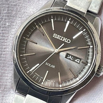 Seiko V158-0AM0 Solar Watch Black Dial Stainless Steel Quartz Used