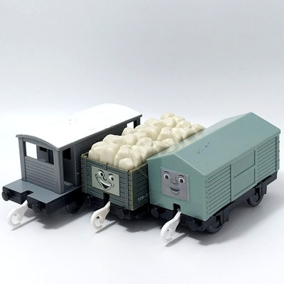 Thomas TOMY Train Plarail Wobbling, Break Van Car & Troublesome