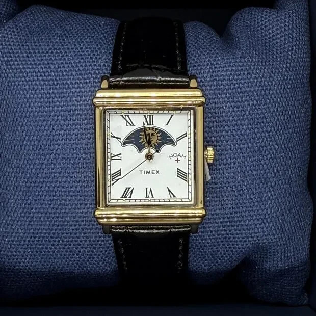 Noah x Timex Sun and Moon Watch Black TW2W72800 NA-0512 Authentic