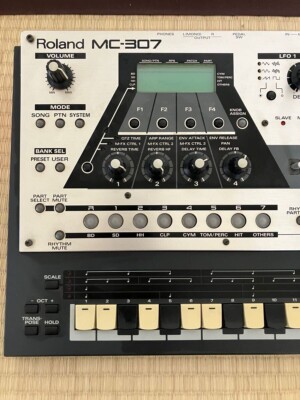 Roland MC-307 Groovebox Synth Drum Machine Sequencer | eBay
