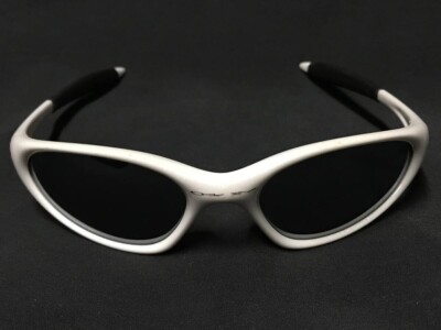 OAKLEY MINUTE 1.0 PEARL WHITE 90'S VINTAGE Y2K DISCONTINUED